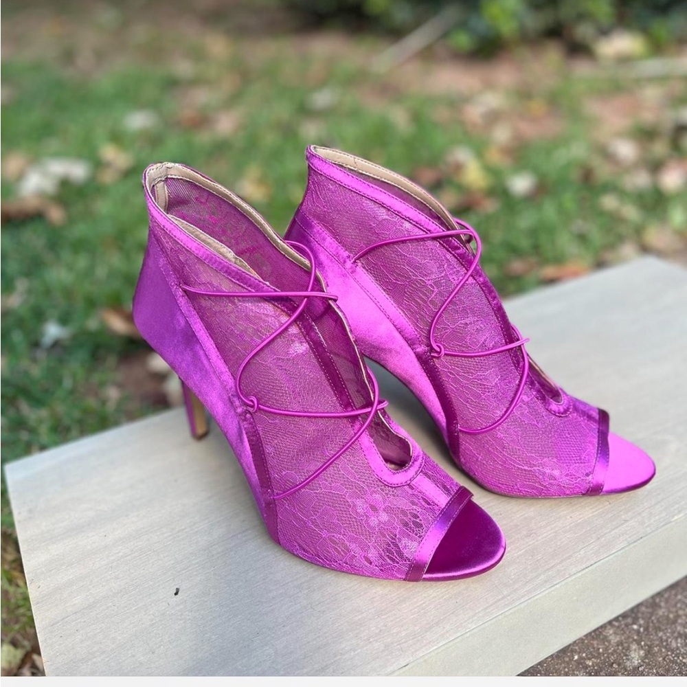 🆕 New Elegant Purple color Partial Lace-Up 3”  Women's Heels. size 10